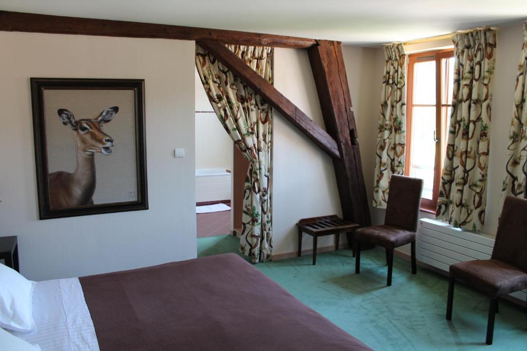 Hotel Les Cigognes Abreschviller Habitación foto